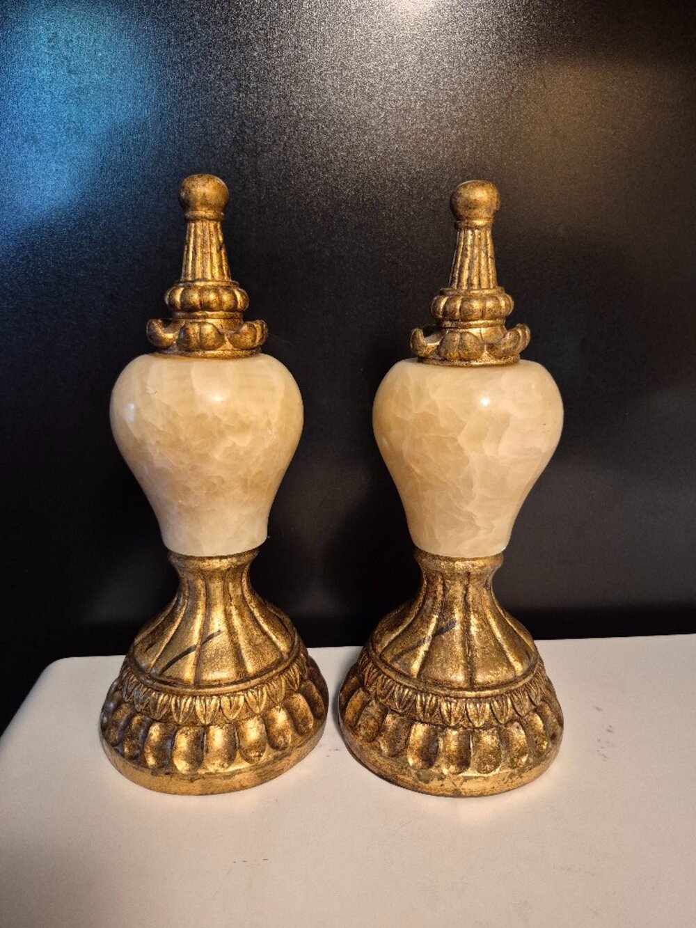 VINTAGE DECORATIVE ALABASTER AND GOLD-FINIISH TABLETOP (SET OF 2)